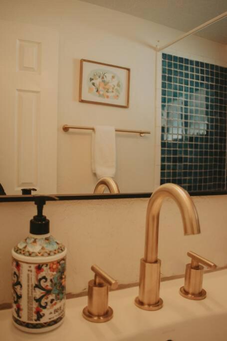 Casa Charleston-3Br-2Bath-Hot Tub-Pet Friendly-No Pet Fees! Villa Albuquerque Dış mekan fotoğraf