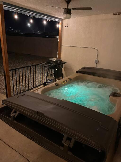 Casa Charleston-3Br-2Bath-Hot Tub-Pet Friendly-No Pet Fees! Villa Albuquerque Dış mekan fotoğraf