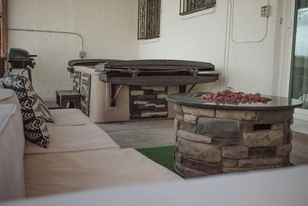 Casa Charleston-3Br-2Bath-Hot Tub-Pet Friendly-No Pet Fees! Villa Albuquerque Dış mekan fotoğraf